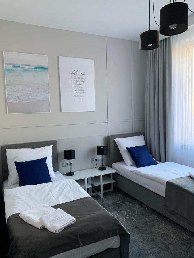 Hotel Coliber Klobuck Bagian luar foto