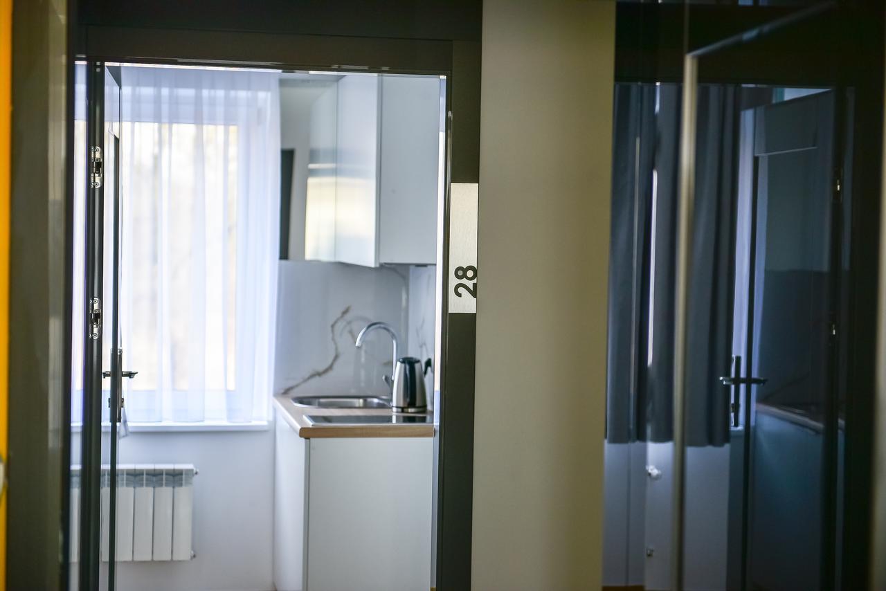 Hotel Coliber Klobuck Bagian luar foto